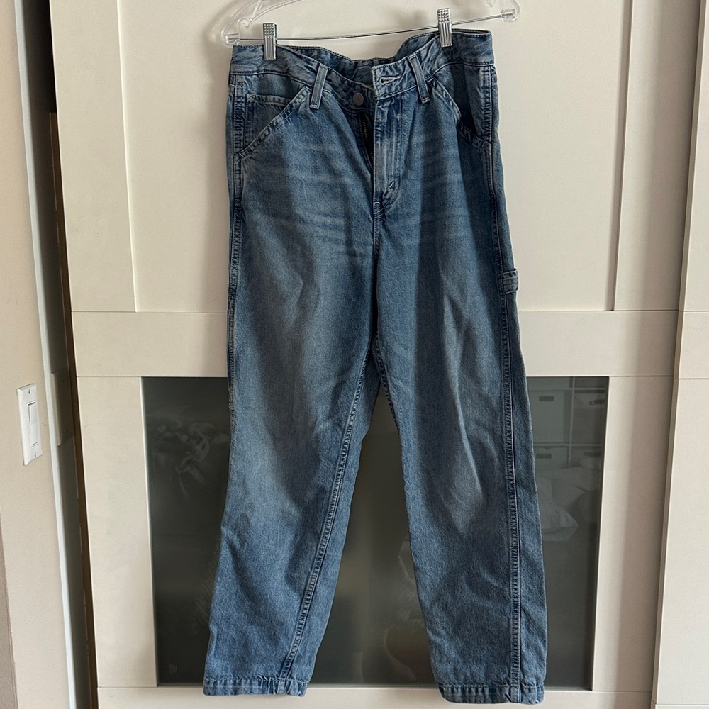 Levi's Men's Washed Blue Relaxed Jeans